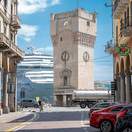 Old Town - Free Park - Cruises 10 Mins Διαμέρισμα