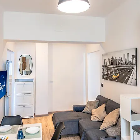 Old Town - Free Park - Cruises 10 Mins