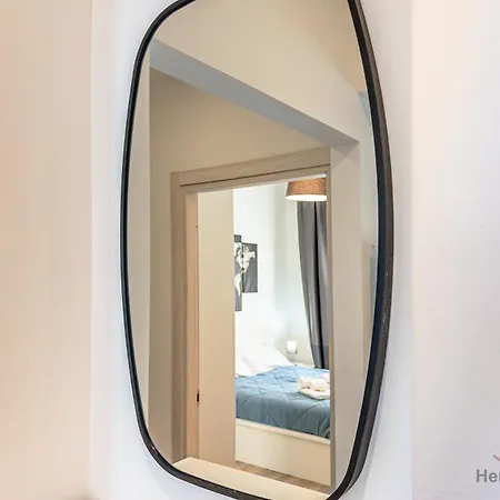 Old Town - Free Park - Cruises 10 Mins Apartment *